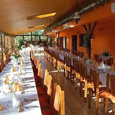 Bona Hotel